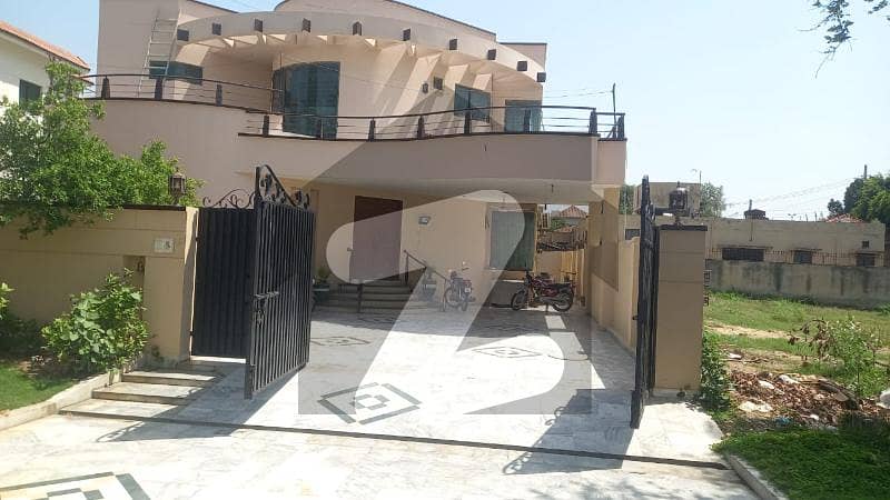 Kanal Modern Self-Constructed Bungalow Sui Gas Society Kanal Modern Self-Constructed Bungalow Sui Gas Society