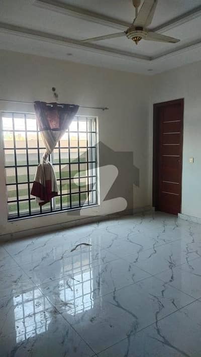 10 MARLA Lower Portion For Rent Nasheman Iqbal Phase 2
