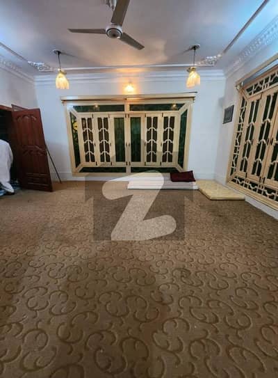حیات آباد فیز 6 - ایف1 حیات آباد فیز 6,حیات آباد,پشاور میں 3 کمروں کا 1 کنال زیریں پورشن 1.1 لاکھ میں کرایہ پر دستیاب ہے۔