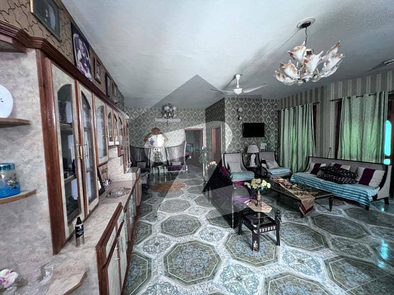 1 Kanal Beautiful Bungalow In Gardezi Colony 1 Kanal Beautiful Bungalow In Gardezi Colony