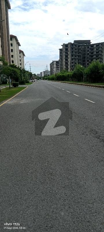 ڈی ایچ اے فیز 8 - بلاک زیڈ 5 ڈی ایچ اے فیز 8,ڈی ایچ اے ڈیفینس,لاہور میں 5 مرلہ رہائشی پلاٹ 58.0 لاکھ میں برائے فروخت۔ ڈی ایچ اے فیز 8 - بلاک زیڈ 5 ڈی ایچ اے فیز 8,ڈی ایچ اے ڈیفینس,لاہور میں 5 مرلہ رہائشی پلاٹ 58.0 لاکھ میں برائے فروخت۔