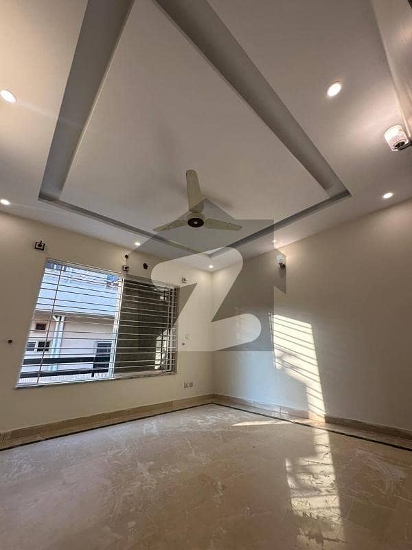 3200 Square Feet House For sale In G-13