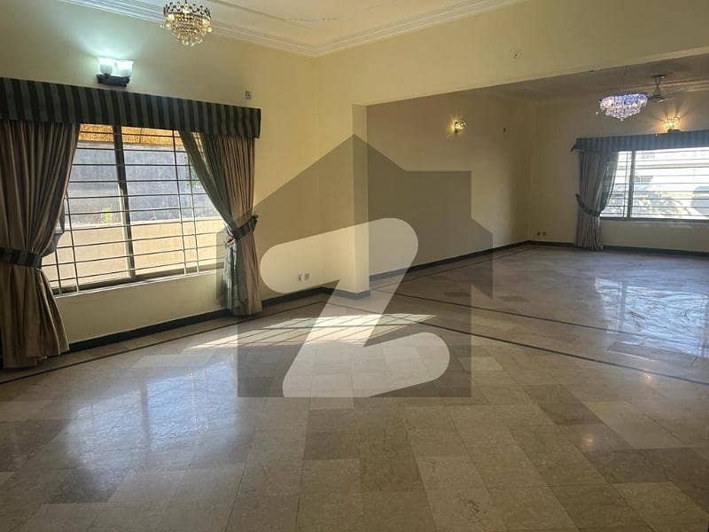 Stunning House Is Available For rent In F-11 Stunning House Is Available For rent In F-11