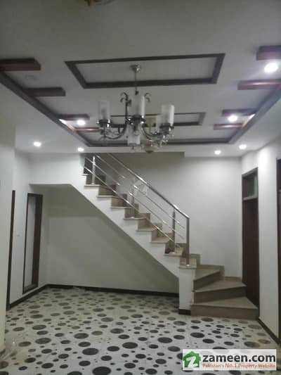 5 Marla New House In Canal View Lahore
