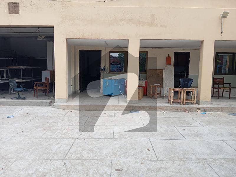 4 Kanal 10 Marla Prime Location Factory For Rent. 4 Kanal 10 Marla Prime Location Factory For Rent.