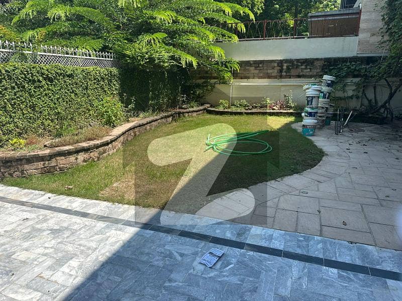 Beautiful House is For Rent in F-6 Beautiful House is For Rent in F-6