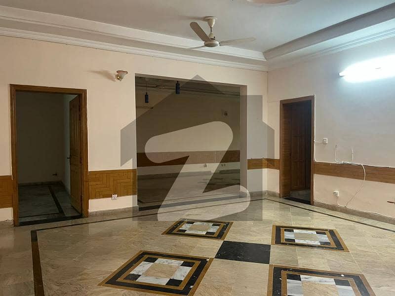 F11, 1 Kanal Luxury Upper Portion Available For Rent. F11, 1 Kanal Luxury Upper Portion Available For Rent.