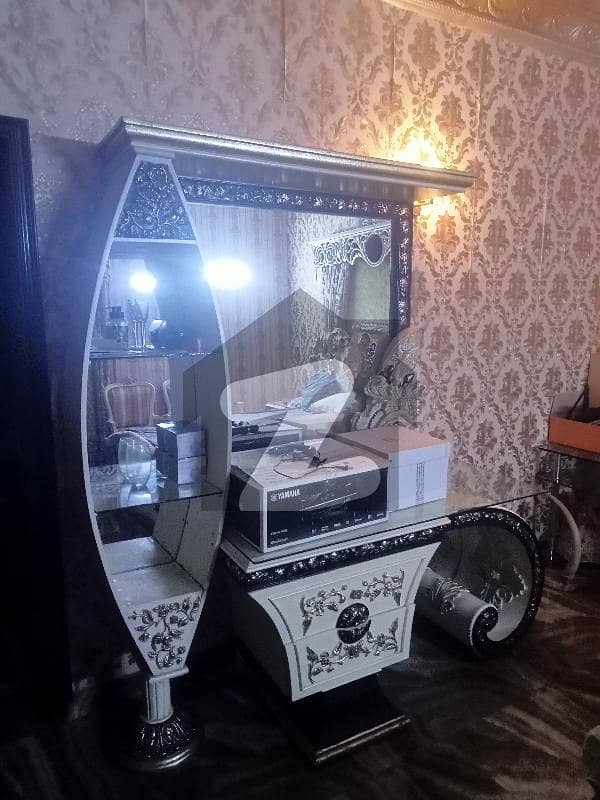 Fully Furnished Bungalow Facing Fully Furnished Bungalow Facing