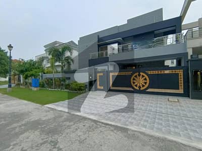 1 kanal Home For Sale | Prime Location | Affordable | Lake City