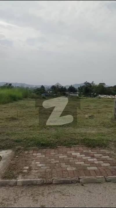 بحریہ انکلیو - سیکٹر بی1 بحریہ انکلیو,بحریہ ٹاؤن,اسلام آباد میں 8 مرلہ رہائشی پلاٹ 1.3 کروڑ میں برائے فروخت۔