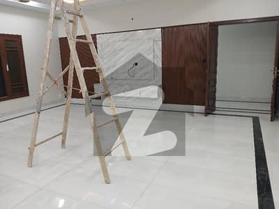 Darussalam society portion for rent   1st faloor   west open  3 bad room with atch washroom  1 drawing room with podar washroom   1 amrican Kitchen   well menten house