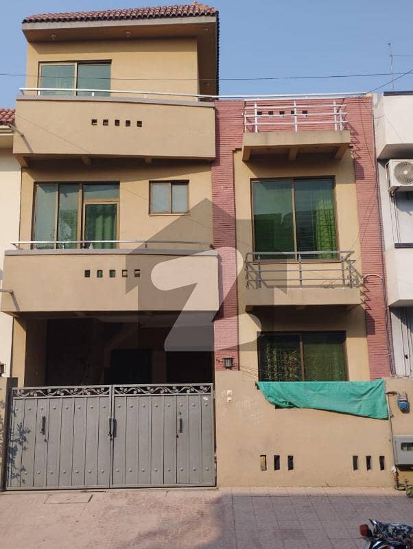 25*40 Investor Price House For Sale G-13/4 25*40 Investor Price House For Sale G-13/4