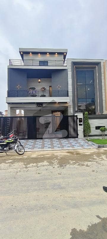 10 Marla Brand New House Available For Sale In Bismillah Housing Scheme Phase 1 G-T Road Manawan Lahore Full Furnishes Exertive Location A+ Condition 10 Marla Brand New House Available For Sale In Bismillah Housing Scheme Phase 1 G-T Road Manawan Lahore Full Furnishes Exertive Location A+ Condition