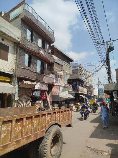 گارڈن ٹاؤن ملتان میں 2 مرلہ عمارت 3.0 کروڑ میں برائے فروخت۔