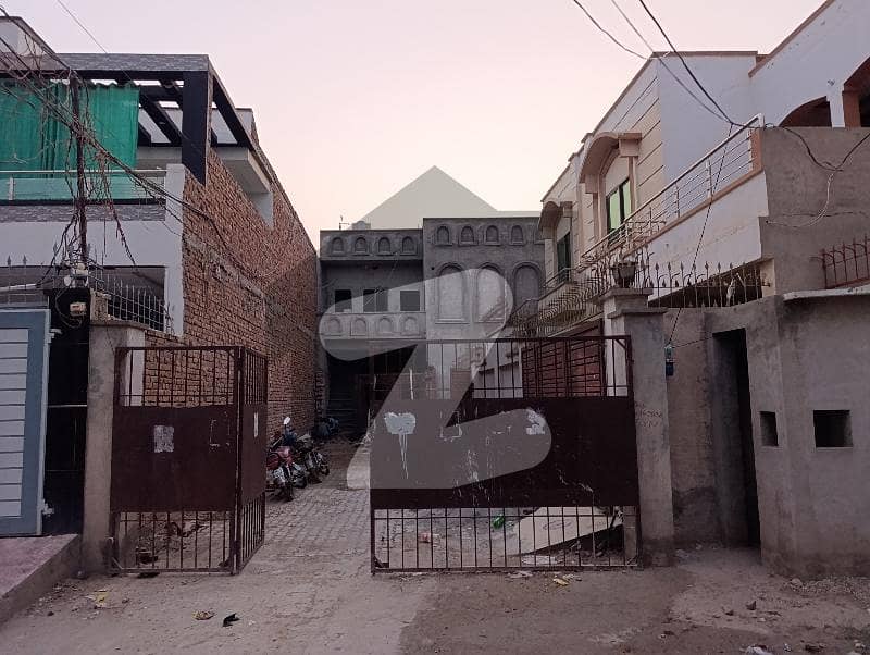 زکریا ٹاؤن ملتان میں 4 کمروں کا 7 مرلہ مکان 1.2 کروڑ میں برائے فروخت۔ زکریا ٹاؤن ملتان میں 4 کمروں کا 7 مرلہ مکان 1.2 کروڑ میں برائے فروخت۔