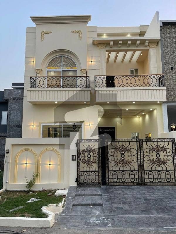ماسٹر سٹی ہاؤسنگ سکیم گوجرانوالہ میں 3 کمروں کا 5 مرلہ مکان 1.5 کروڑ میں برائے فروخت۔