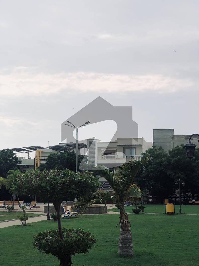 CORNER PLOT 335 sqyrds west open available for sale CORNER PLOT 335 sqyrds west open available for sale