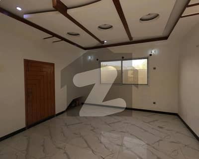 فیڈرل بی ایریا ۔ بلاک 4 فیڈرل بی ایریا,کراچی میں 8 کمروں کا 1 کنال مکان 13.5 کروڑ میں برائے فروخت۔