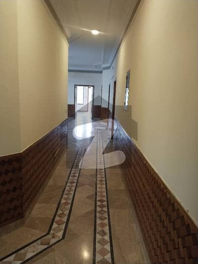 E 11 1 Kanal Open Basement Servnt Room Sep Gate All Factiles Available Ideal Location