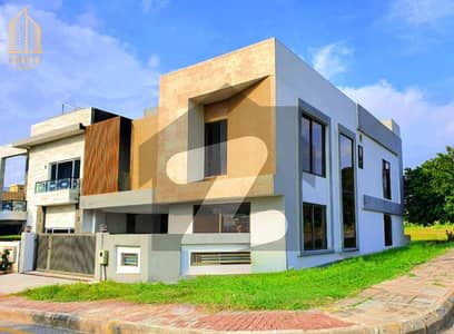 11 Marla Amazing House Near To Park For Sale In Bahria Town