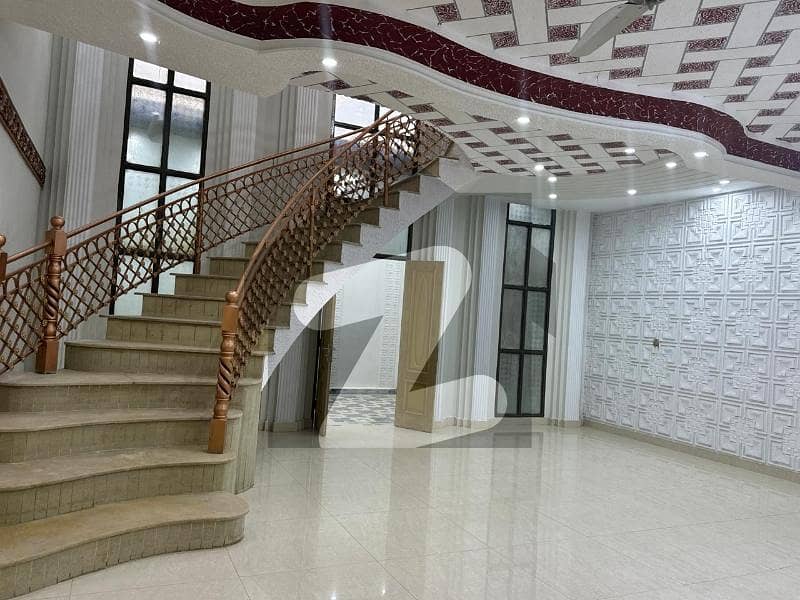 حیات آباد فیز 6 حیات آباد,پشاور میں 10 کمروں کا 1 کنال مکان 11.8 کروڑ میں برائے فروخت۔ حیات آباد فیز 6 حیات آباد,پشاور میں 10 کمروں کا 1 کنال مکان 11.8 کروڑ میں برائے فروخت۔