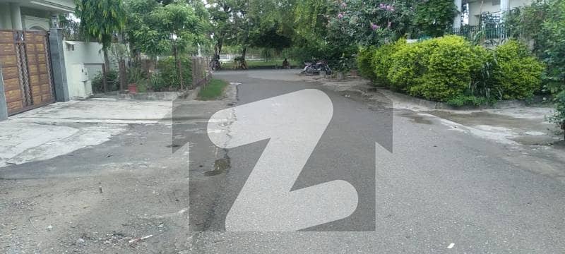 House For Grabs In 2450 Square Feet Islamabad House For Grabs In 2450 Square Feet Islamabad