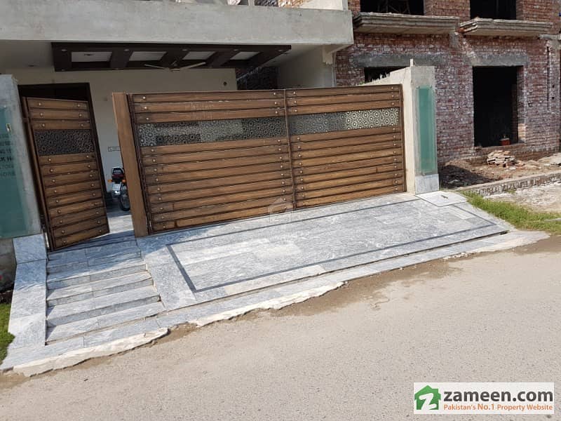 House For Sale In H4 Block Wapda Town Phase 1 Good Location Near To Market