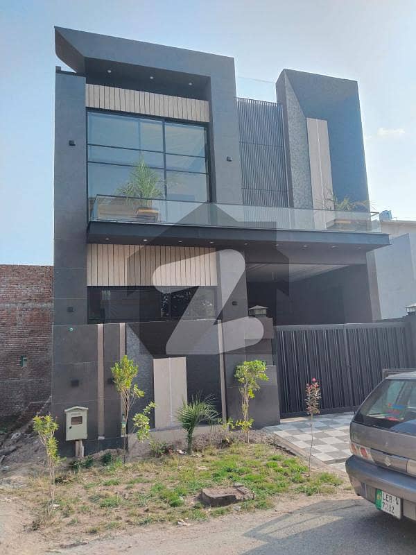Ideal Prime Location House For sale In Royal Orchard Ideal Prime Location House For sale In Royal Orchard