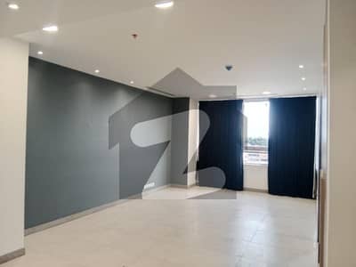 Semi And Medium Futnished 1 Bed With Maid Room Apartment For Rent