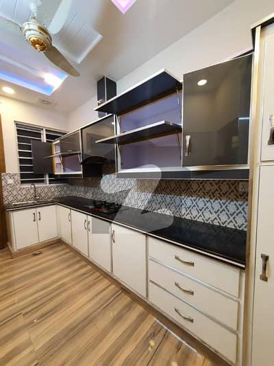 10 Marla House For Rent