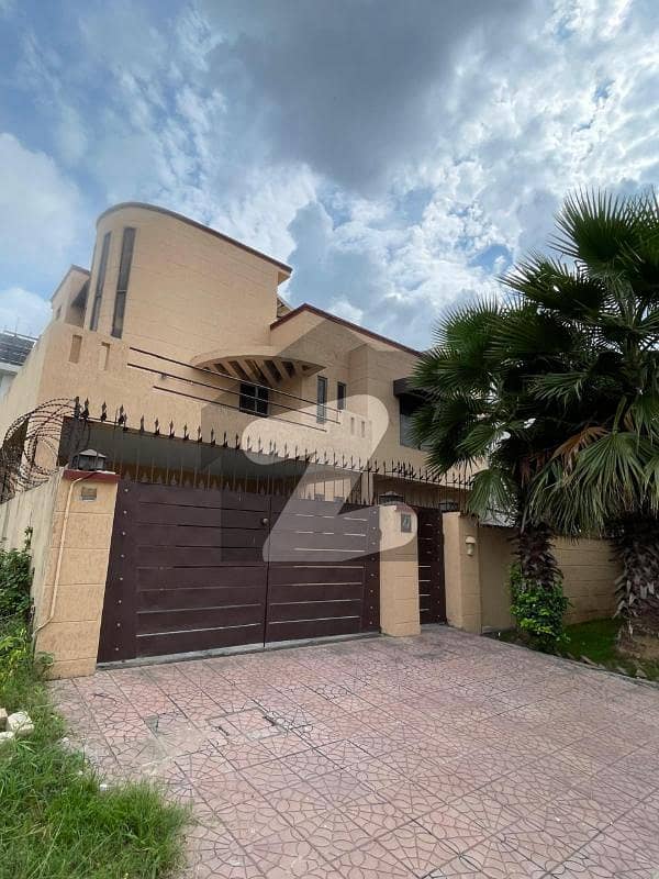 1 kanal house for sale in G-13 1 kanal house for sale in G-13