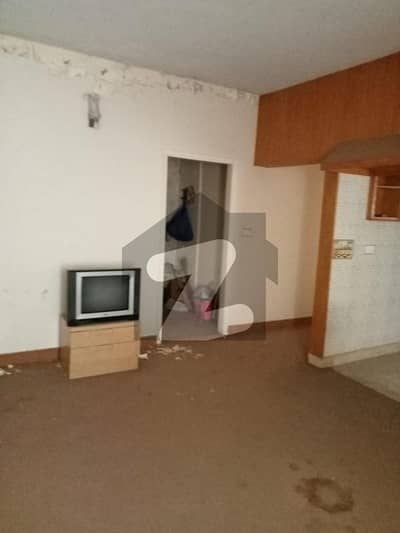 گلشنِ اقبال - بلاک 13 بی گلشنِ اقبال,گلشنِ اقبال ٹاؤن,کراچی میں 3 کمروں کا 7 مرلہ فلیٹ 2.0 کروڑ میں برائے فروخت۔