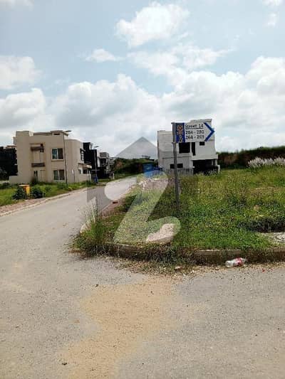 بحریہ ٹاؤن فیز 8 بحریہ ٹاؤن راولپنڈی,راولپنڈی میں 5 مرلہ رہائشی پلاٹ 66.0 لاکھ میں برائے فروخت۔