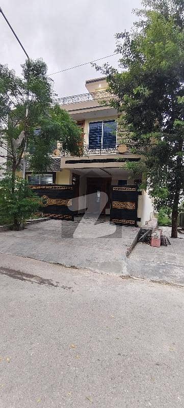 Proper Corner Brand 8 Marla House For Sale Sector G-13 Islamabad