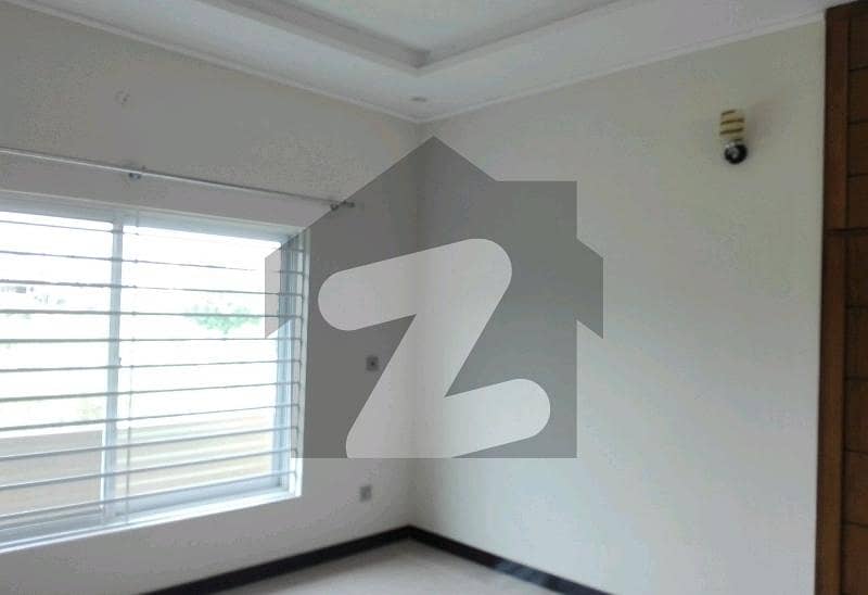 Bahria Town Phase 8 - Abu Bakar Block Upper Portion Sized 7 Marla For rent Bahria Town Phase 8 - Abu Bakar Block Upper Portion Sized 7 Marla For rent