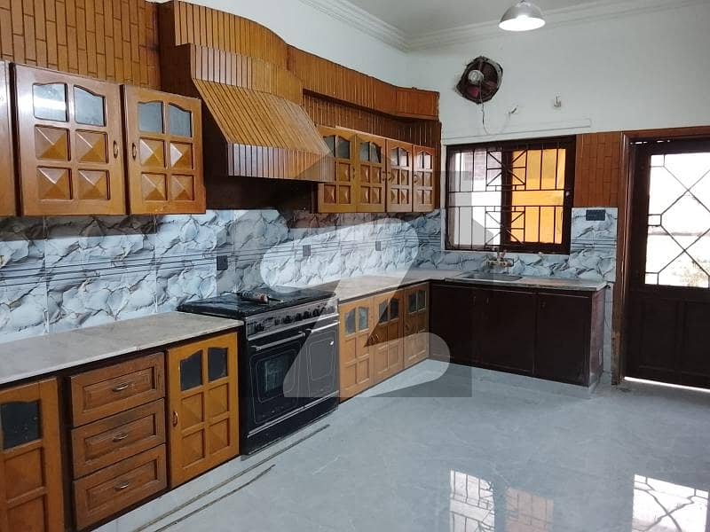 I 8/4 4 Bedroom Drawing Room Tv Lounge Kitchen Attached Washroom Servant Room Upper Portion For Rent I 8/4 4 Bedroom Drawing Room Tv Lounge Kitchen Attached Washroom Servant Room Upper Portion For Rent