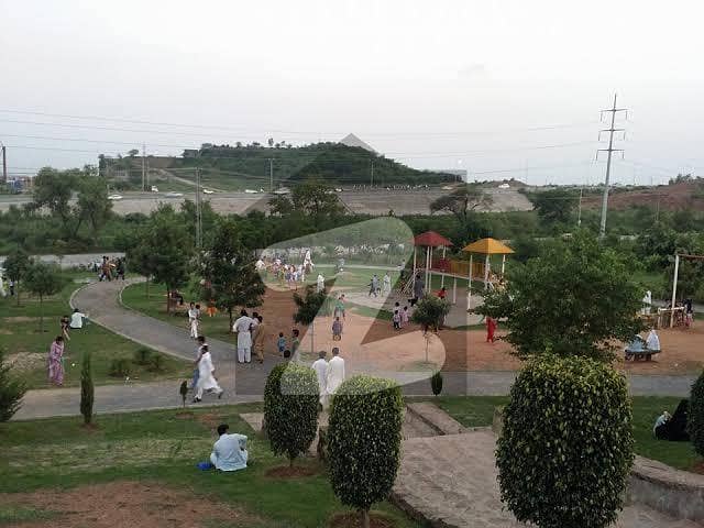 30x60 Residential Plot for Sale in G-13 Islamabad 30x60 Residential Plot for Sale in G-13 Islamabad