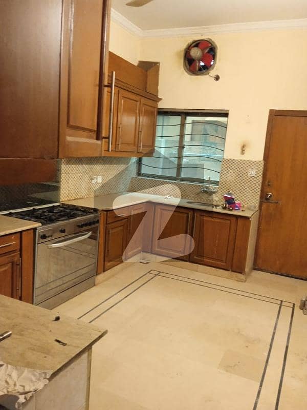 Double Storey House For Rent F/11/4 Double Storey House For Rent F/11/4