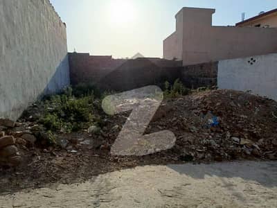 5 Marla Pack plot for Sale Prime Location