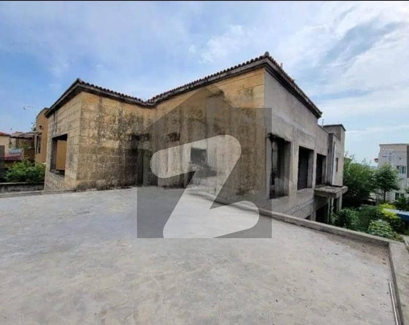 1.5 kanal Top location House for sale 1.5 kanal Top location House for sale