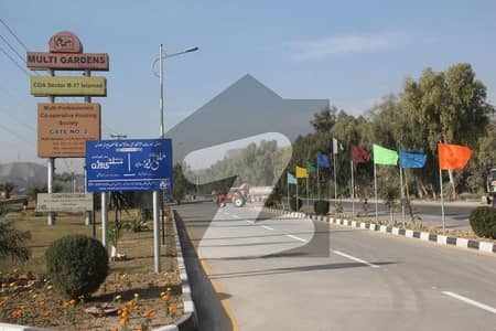 بی