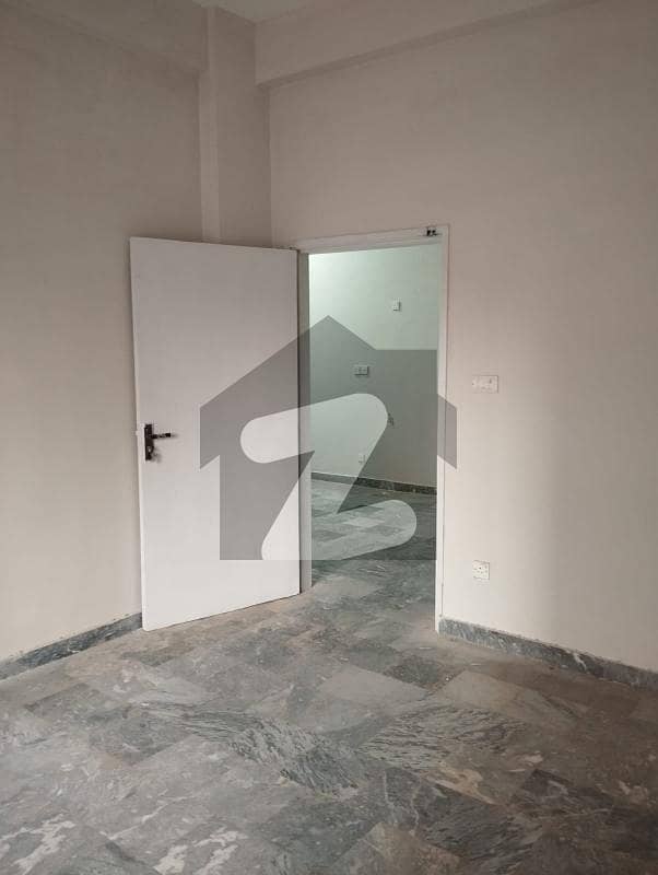 Type -B Flat Available For Rent In I-16 Type -B Flat Available For Rent In I-16