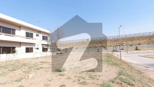 1 Kanal Corner Plot In Sec D DHA Phase 2