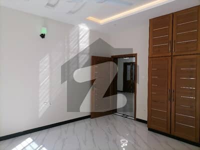 Avail Yourself A Great 10 Marla House In Bahria Town Phase 1