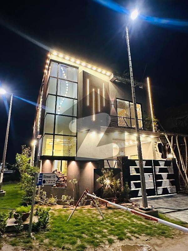 5 Marla triple story Most Beautiful Double Heighted House For sale At Royal. Orchard Multan 5 Marla triple story Most Beautiful Double Heighted House For sale At Royal. Orchard Multan