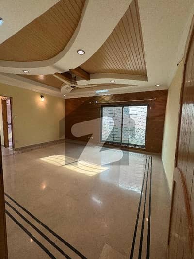 ایف ۔ 11 اسلام آباد میں 7 کمروں کا 1 کنال مکان 5.0 لاکھ میں کرایہ پر دستیاب ہے۔
