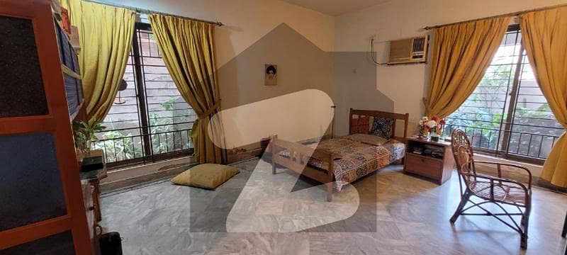 ڈی ایچ اے فیز 5 ڈی ایچ اے ڈیفینس,کراچی میں 4 کمروں کا 1 کنال مکان 9.25 کروڑ میں برائے فروخت۔ ڈی ایچ اے فیز 5 ڈی ایچ اے ڈیفینس,کراچی میں 4 کمروں کا 1 کنال مکان 9.25 کروڑ میں برائے فروخت۔
