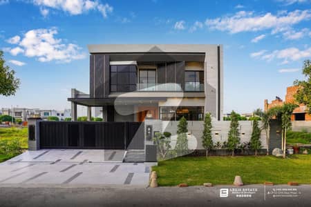 1 KANAL BRAND NEW EYE CATCHING ULTRA MODERN BUNGALOW FOR SALE NEAR TO RAYA IN LOW PRICE