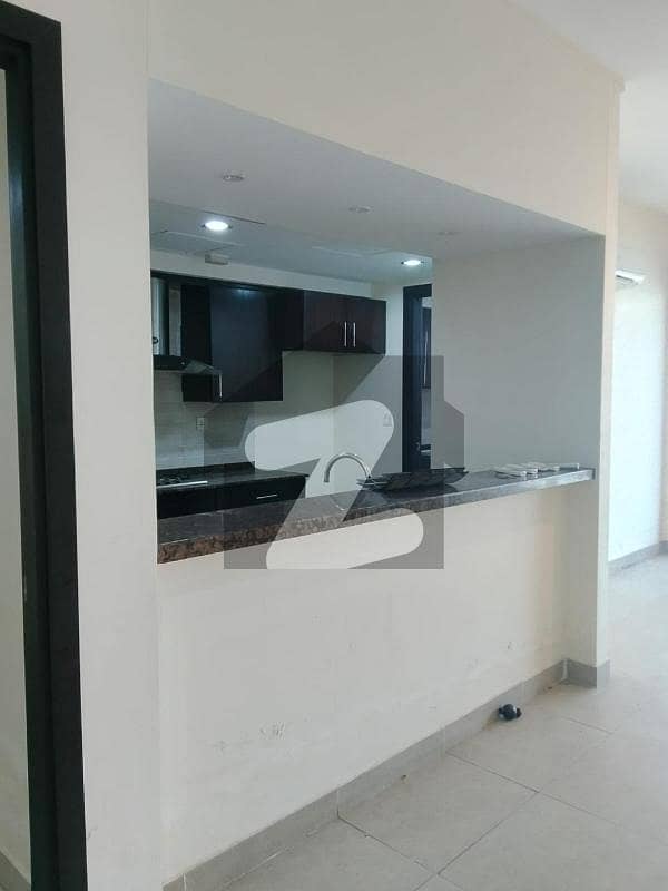 EMAAR 3-Bed Apartment For Rent In Coral Tower EMAAR 3-Bed Apartment For Rent In Coral Tower