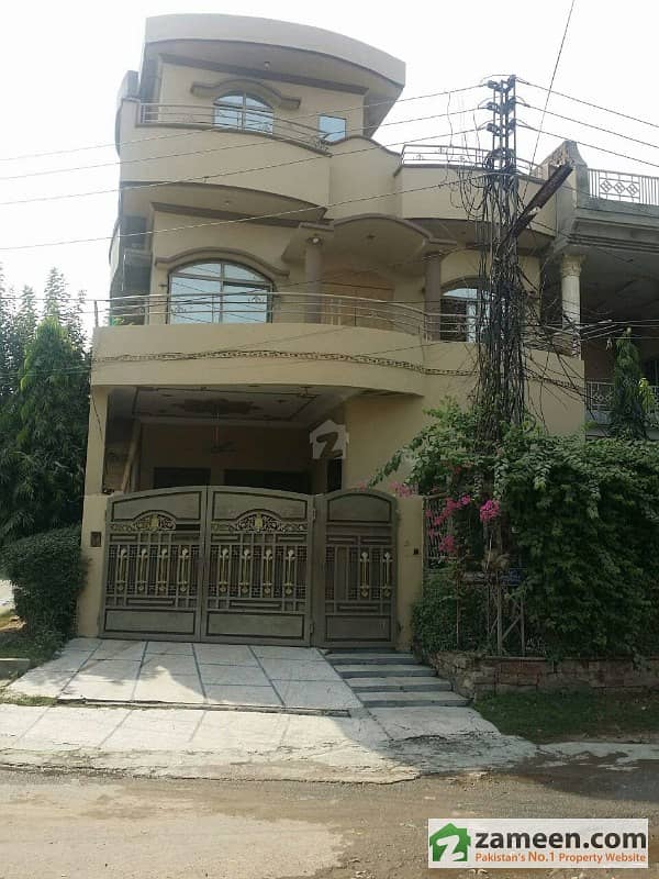 Corner Double Storey House For Sale In A Very Reasonable Price